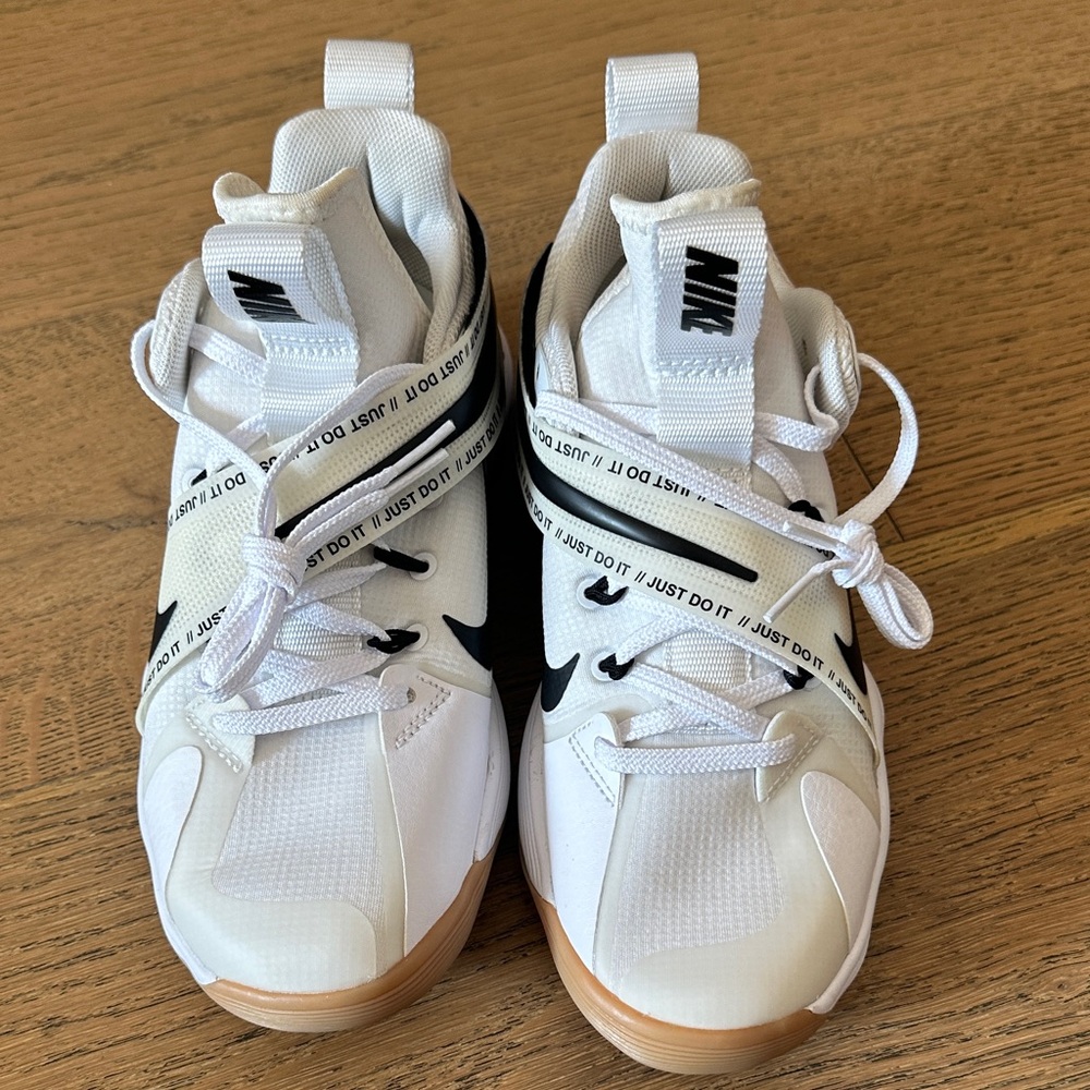 Nike React HyperSet Volleyball Shoes - White/Gum Light Brown/Black
